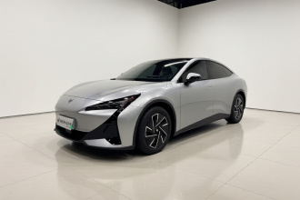 ARCFOX极狐 极狐 阿尔法S5 2025款 改款 560PRO 185kW