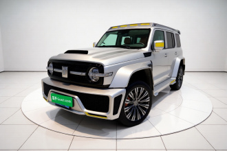 超境汽车 共创坦克300 2021款 2.0T 赛博坦克