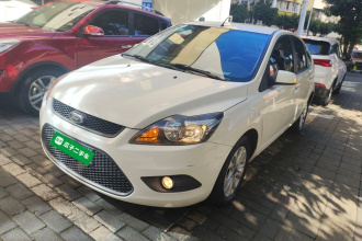 福特 福克斯 2013款 两厢经典 1.8L 自动基本型