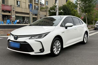 丰田 卡罗拉 2021款 双擎 1.8L E-CVT精英版