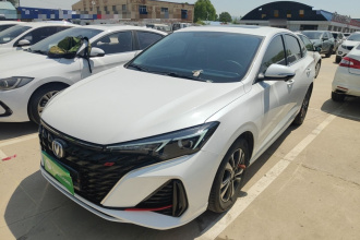 长安 逸动 2025款 PLUS 1.4T 双离合高能版