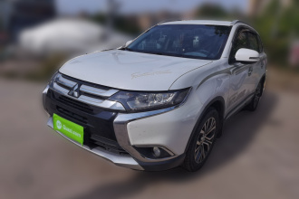 三菱 欧蓝德 2018款 2.0L 两驱荣耀版 5座