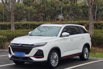 长安欧尚X7 PLUS 2022款 1.5T 蓝鲸版自动尊贵型