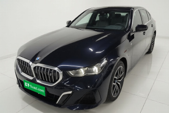 宝马i5 2024款 eDrive 35L M运动套装