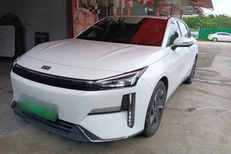 吉利银河 银河L6 2024款 125km PLUS 龙腾版