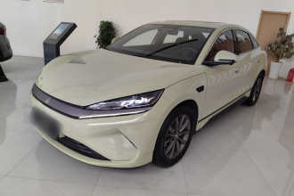 比亚迪 秦L 2025款 EV 545KM超越型