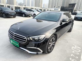 奔驰E级新能源 2022款 改款二 E 350 e L 插电式混合动力轿车