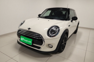 MINI 2018款 1.5T COOPER 艺术家 五门版