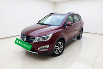 宝骏560 2015款 1.8L 手动豪华型