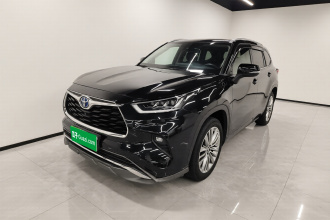 丰田 汉兰达 2022款 双擎 2.5L 四驱至尊版 7座