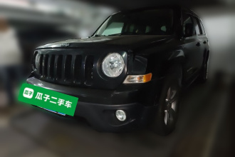 Jeep 自由客 2014款 2.4L 豪华导航版