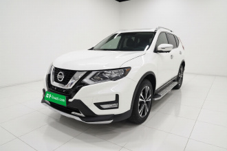 日产 奇骏 2017款 2.5L CVT豪华版 4WD