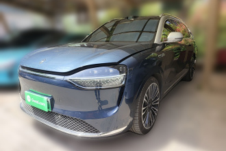 鸿蒙智行 问界M9 2024款 纯电 Ultra版 100kWh 6座版