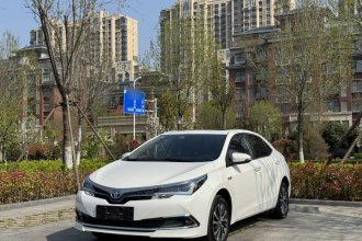 丰田 卡罗拉双擎E+ 2019款 1.8L E-CVT领先版