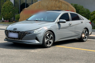 现代 伊兰特 2021款 1.5L CVT LUX尊贵版