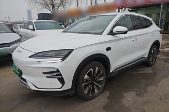 比亚迪 宋PLUS新能源 2025款 EV 智驾版 520km 尊贵型