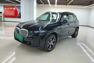 宝马X5 2023款 xDrive 30Li 尊享型M运动曜夜套装