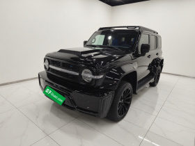 超境汽车 共创坦克300 2023款 2.0T 赛博骑士