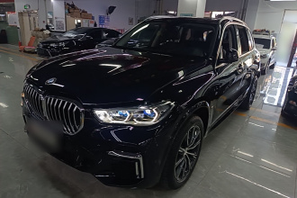 宝马X5 2022款 改款 xDrive 30Li 尊享型M运动套装