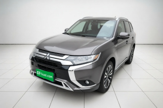 三菱 欧蓝德 2021款 2.0L 两驱畅享版 5座