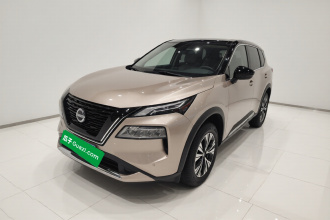 日产 奇骏 2023款 e-POWER 超混双电机四驱豪华版
