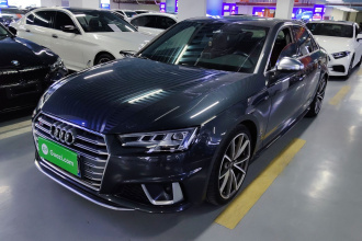 奥迪S4 2018款 S4 3.0TFSI