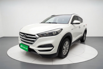 现代 途胜 2015款 1.6T 双离合两驱智能型