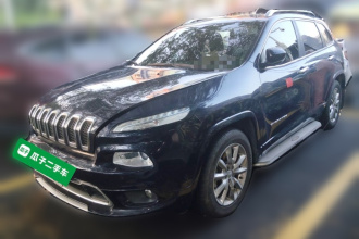 Jeep 自由光 2017款 2.4L 优越版