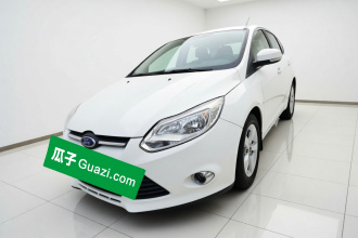 福特 福克斯 2012款 两厢 1.6L 手动风尚型