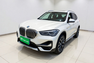 宝马X1 2022款 改款 xDrive25Li 尊享型