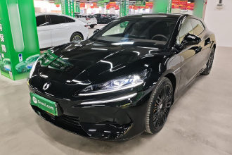 腾势Z9GT 2024款 1100四驱Ultra版