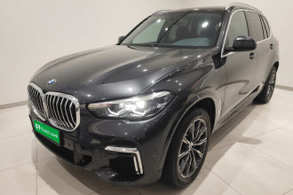 宝马X5 2022款 改款 xDrive 30Li M运动套装