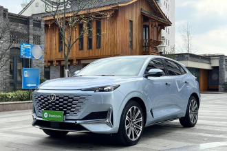 长安UNI-K 2021款 2.0T 尊贵型