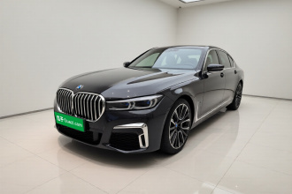 宝马7系 2022款 740Li 尊享型 M运动套装