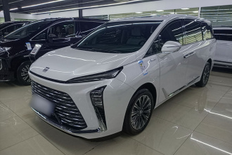 别克GL8 2025款 陆尊 尊享版