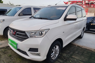 五菱汽车 五菱宏光 2018款 1.5L S舒适型L2B