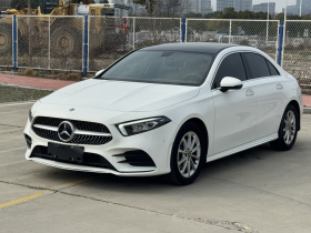 奔驰A级 2022款 改款 A 200 L 运动轿车动感型