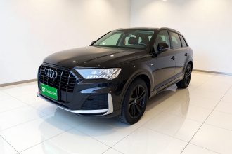 奥迪Q7 2023款 45 TFSI quattro S line运动型