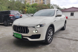玛莎拉蒂 Levante 2016款 3.0T 标准型