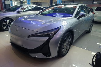 ARCFOX极狐 极狐 阿尔法S5 2024款 560PRO 185kW
