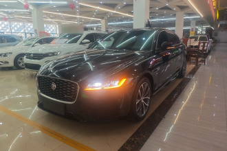 捷豹XFL 2022款 XFL 2.0T P250 两驱精英运动版