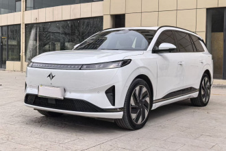 东风奕派 eπ008 2025款 210Ultra增程版 5座