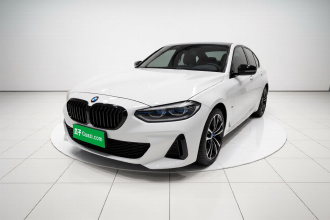 宝马1系 2021款 改款 125i M运动曜夜版