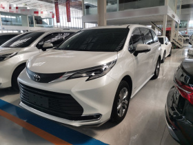 丰田 赛那SIENNA 2024款 2.5L混动 舒适版