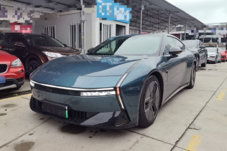 小鹏P7 2025款 702 长续航 Ultra