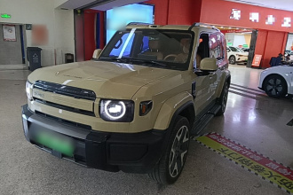 iCAR V27 2026款 200KM四驱猎鹰700