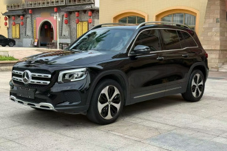 奔驰GLB 2023款 GLB 220 时尚型