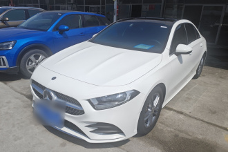 奔驰A级 2021款 改款 A 180 L 运动轿车