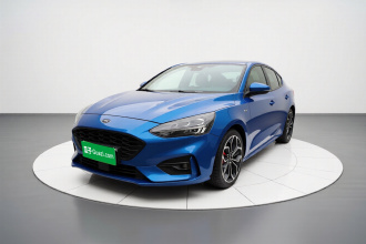 福特 福克斯 2020款 三厢 EcoBoost 180 自动ST Line