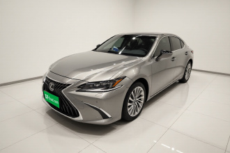 雷克萨斯ES 2021款 300h 行政版